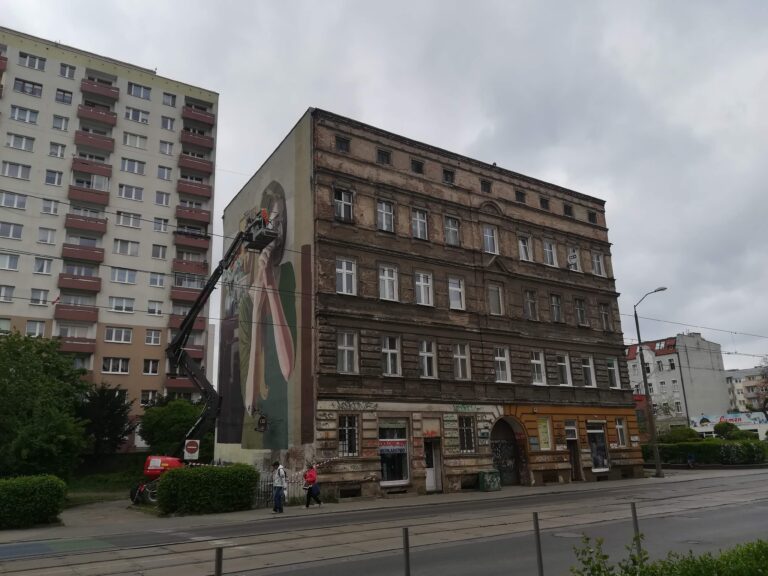 Nowy mural na Pomorzanach.